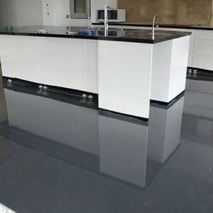 ACABADO EN ENCIMERAS DE COCINA Y PISOS EN DIVERSOS MATERIALES