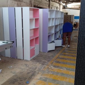 Muebles al por mayor